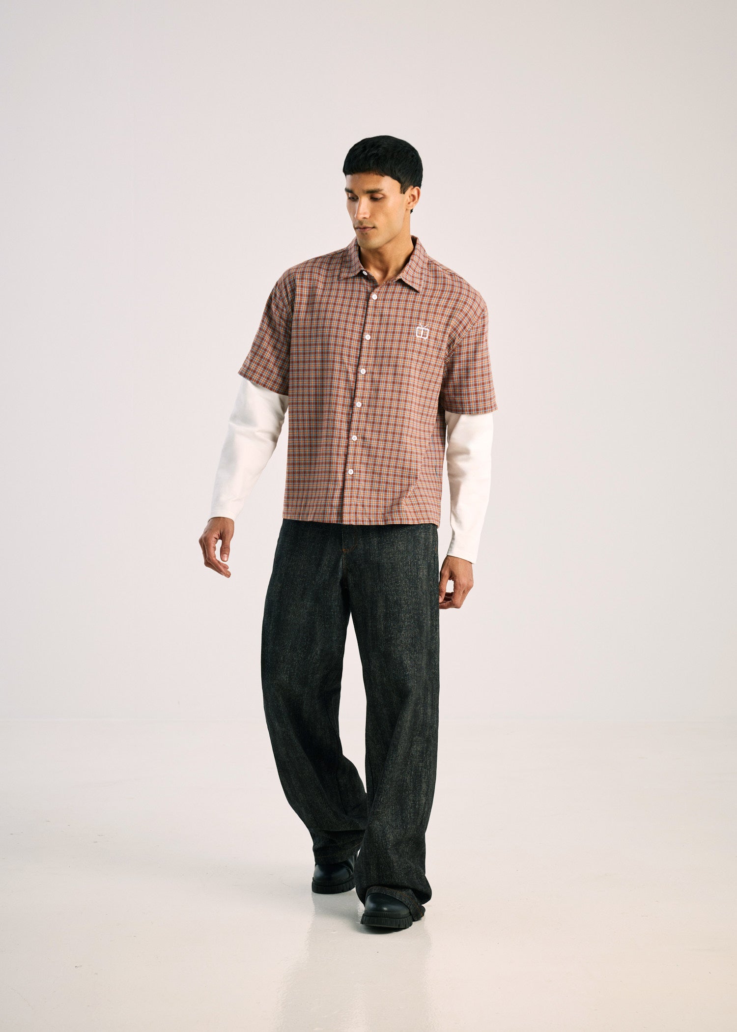 Short Sleeve Button-Up Shirt - Brown
